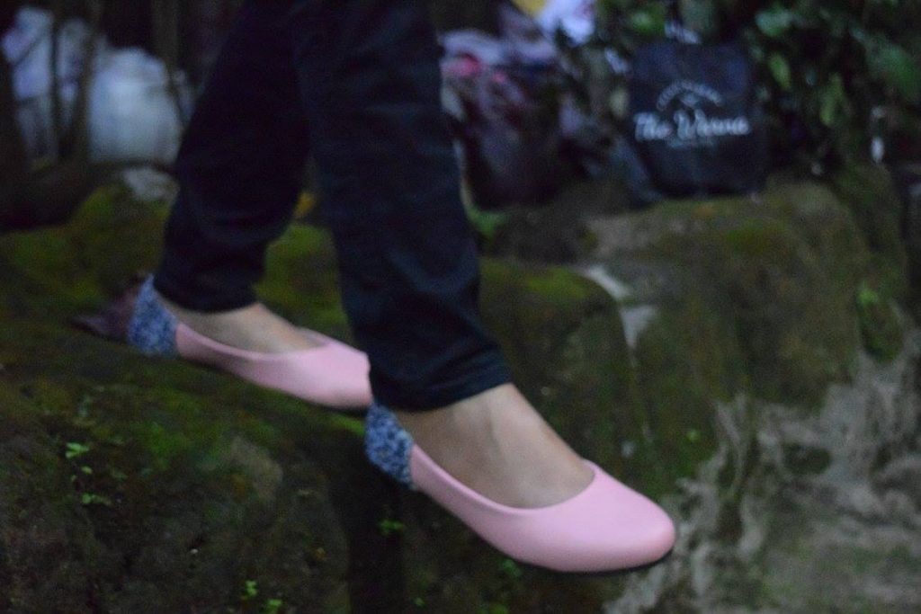Sepatu Batik The Warna