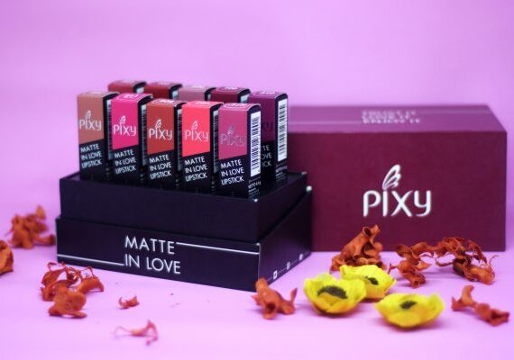 Review & Swatch 10 Shades Pixy Matte in Love, yang Mana Favoritmu?